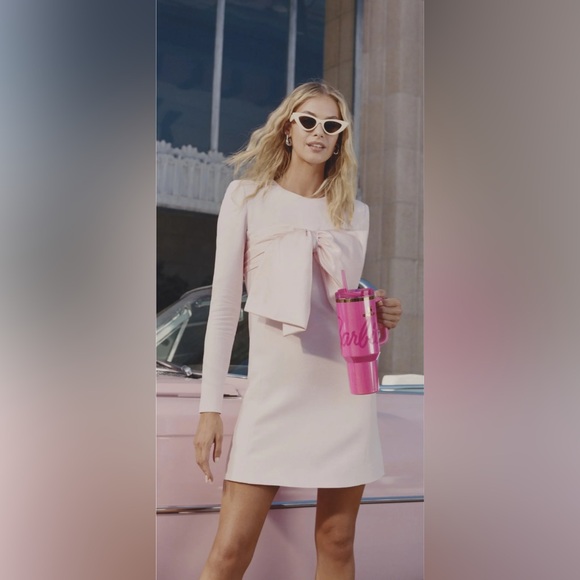 Barbie X Stanley 2024 colab. 30oz Quencher. Limited Edition - Picture 4 of 7